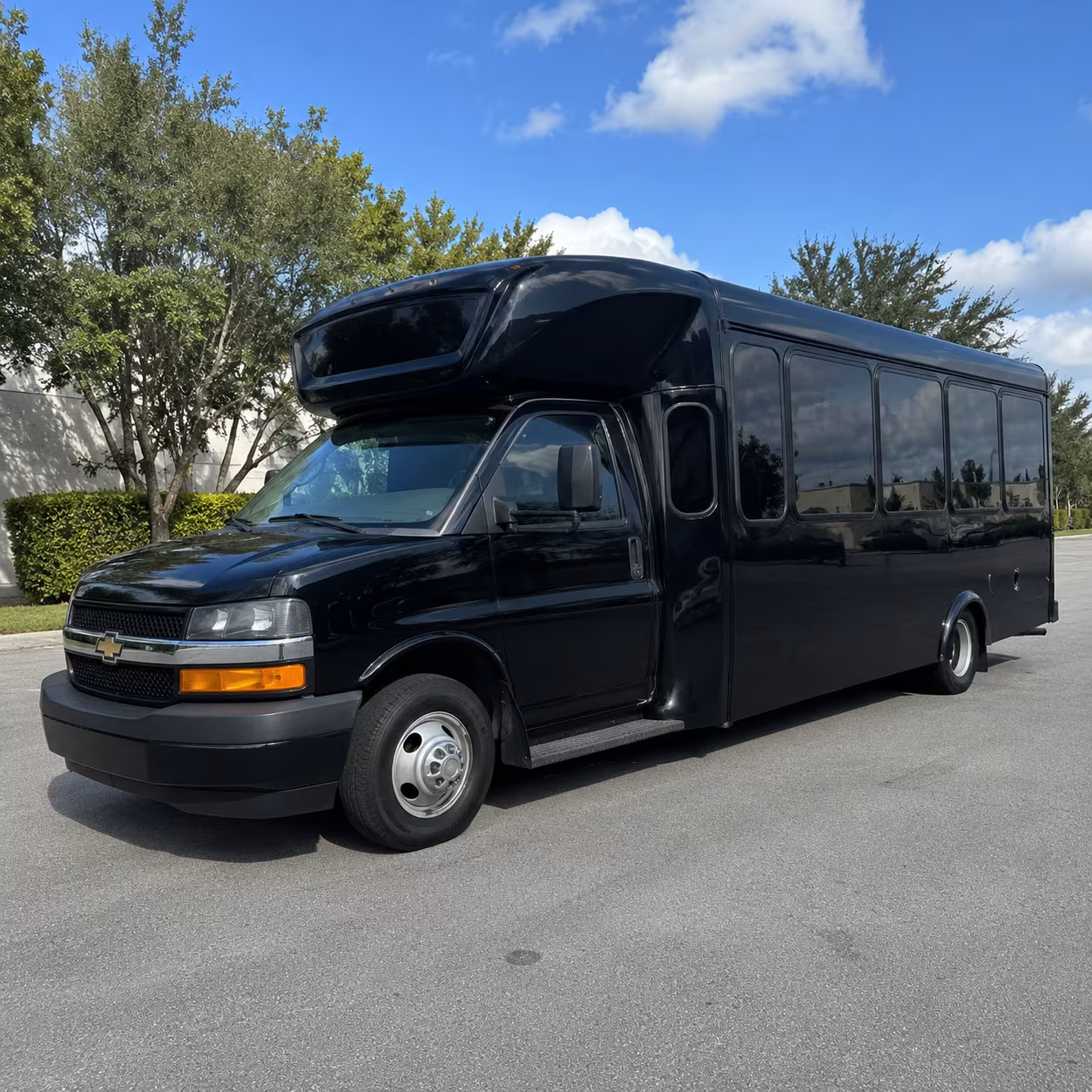 Cape Coral Winery Tour & Pub Crawl Transportation