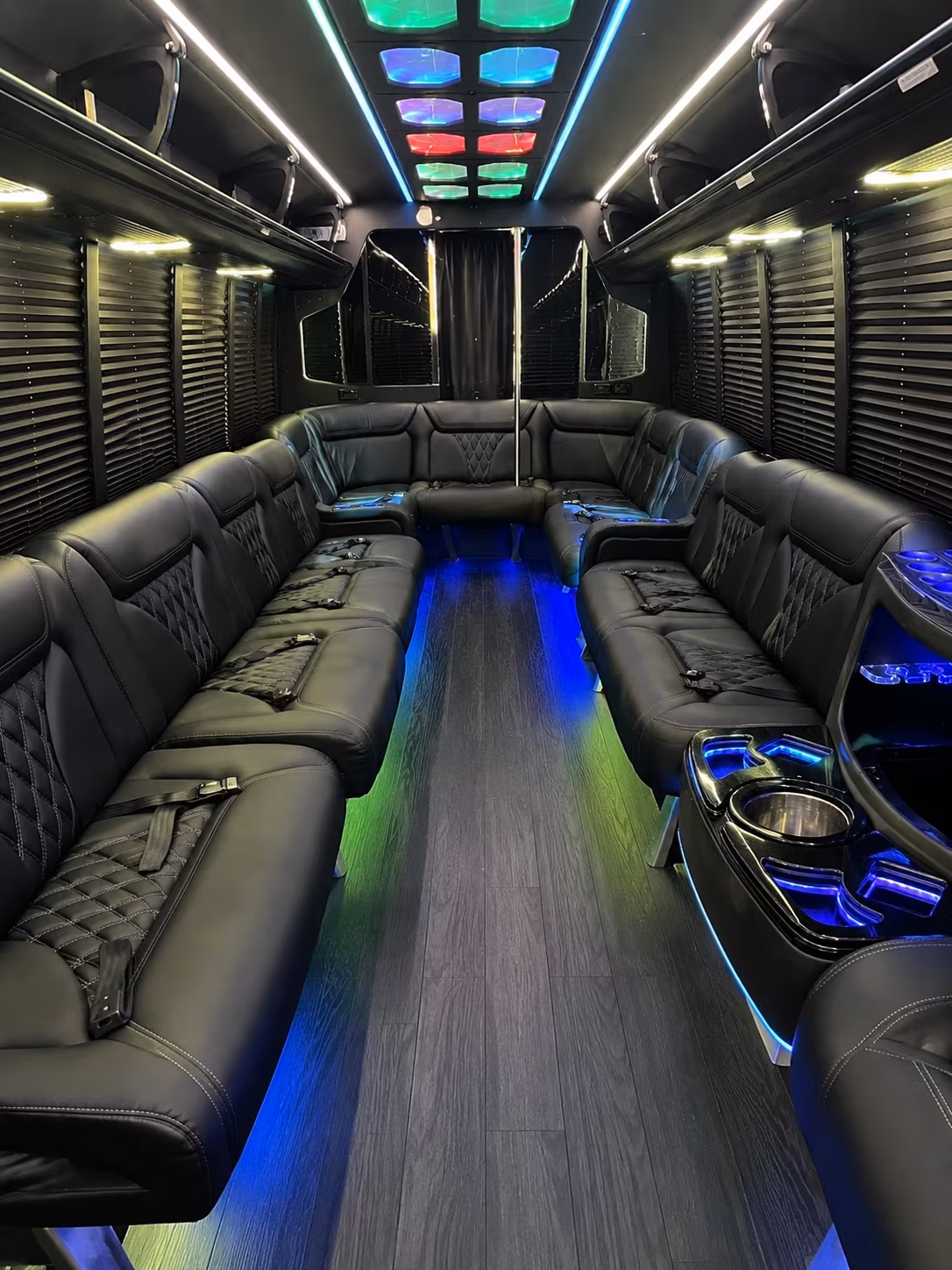 Fort Myers Birthday, Sweet 16, & Quinceañera Transportation onboard seating
