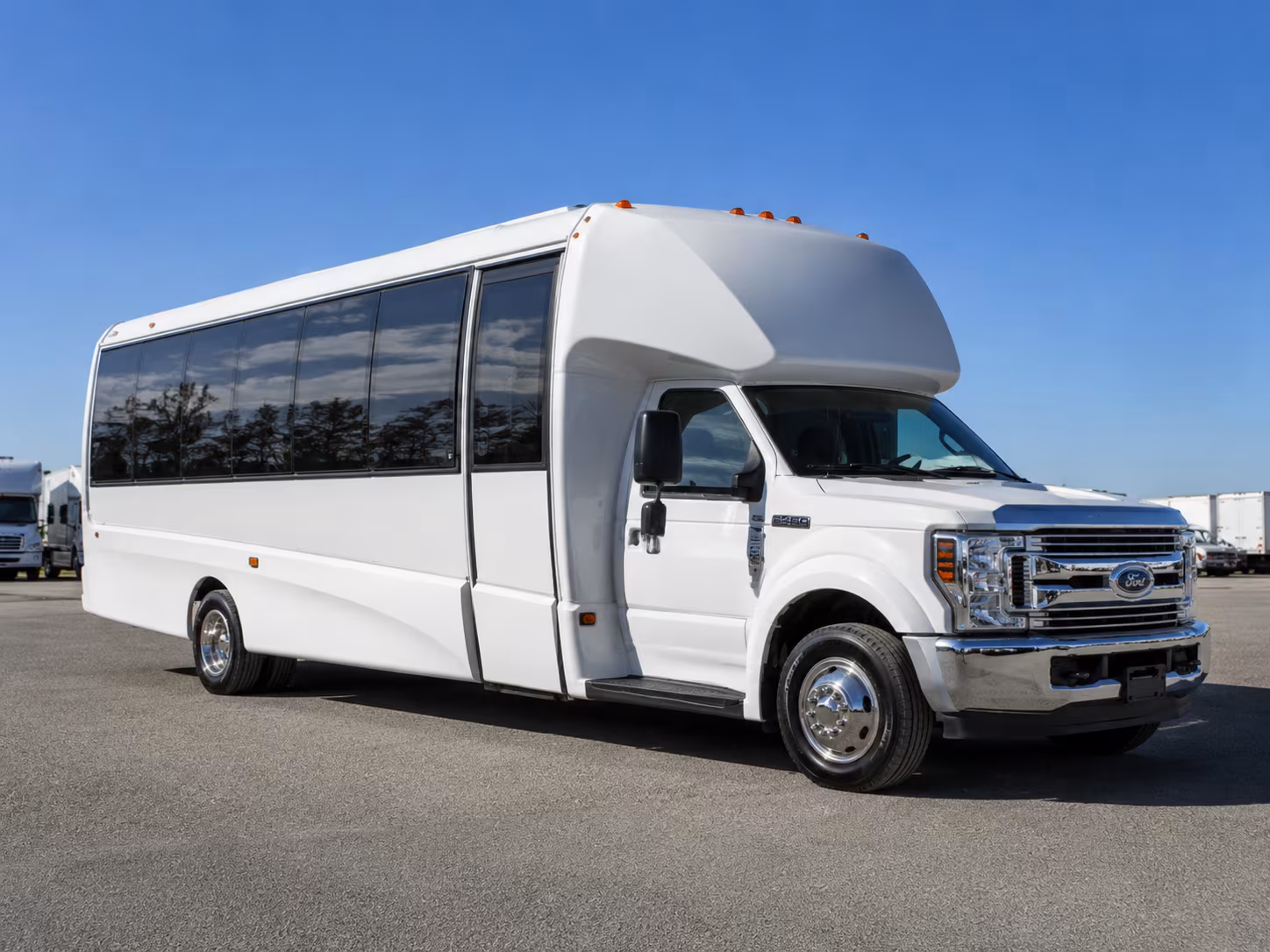 Fort Myers Corporate Transportation party bus exterior