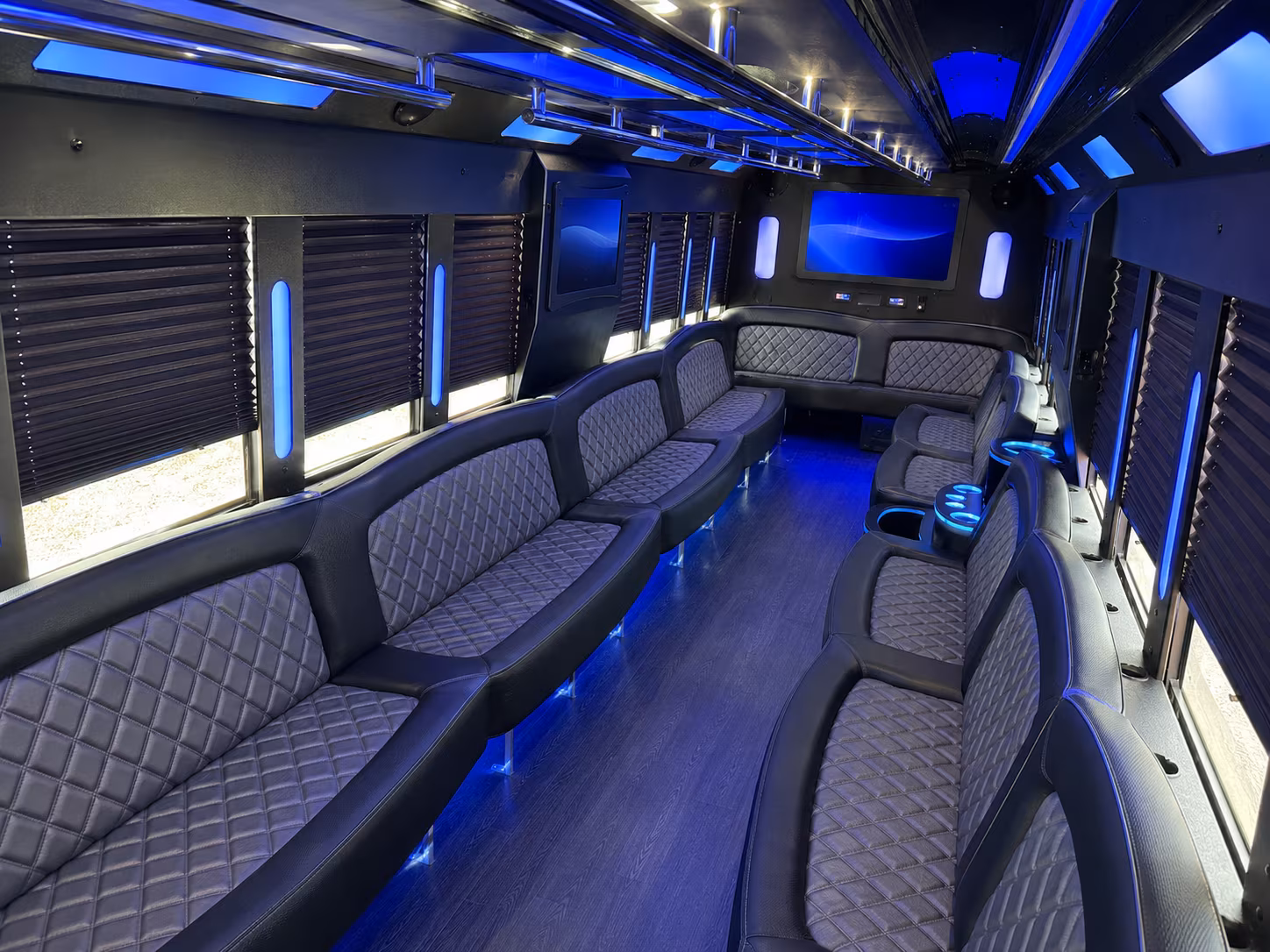 Fort Myers Winery Tour & Pub Crawl Transportation onboard seating