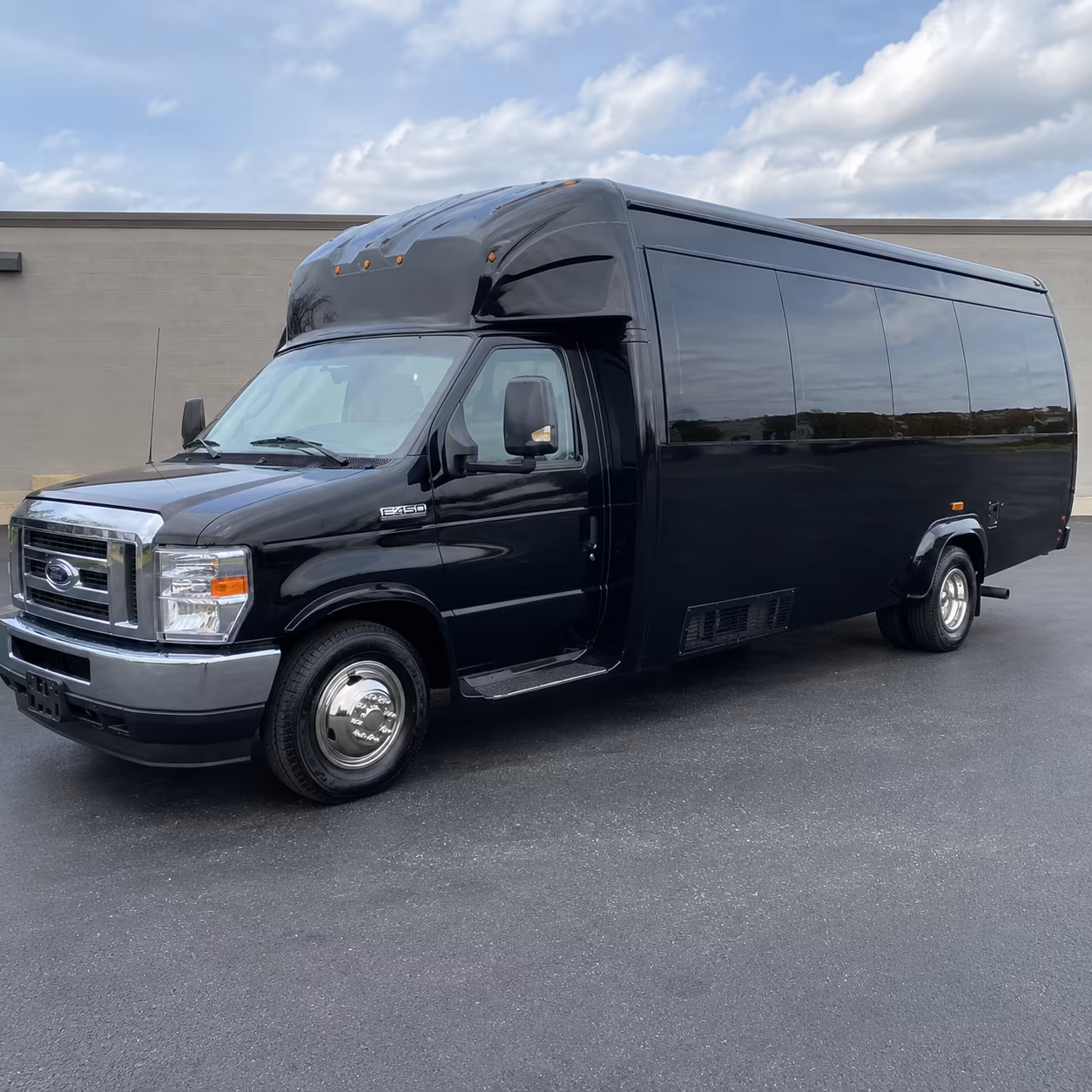 North Port Winery Tour & Pub Crawl Transportation