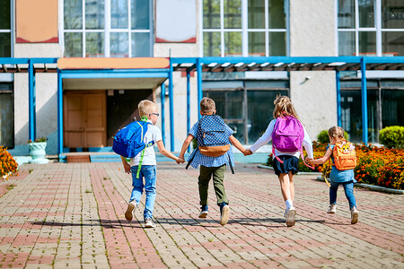 School Field Trip Bus Rentals in Sarasota